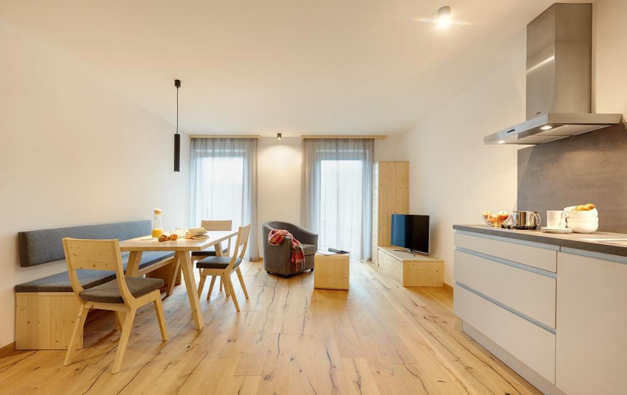 Ariala Apartments Falzes Eksteriør billede